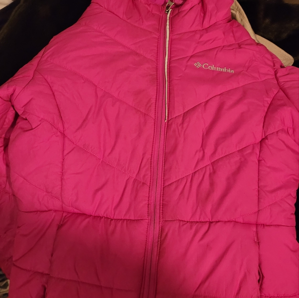 Coats - Picture 4 of 5